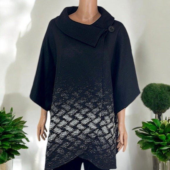 Michael Tyler Black & Grey Sweater Poncho - Picture 14 of 16